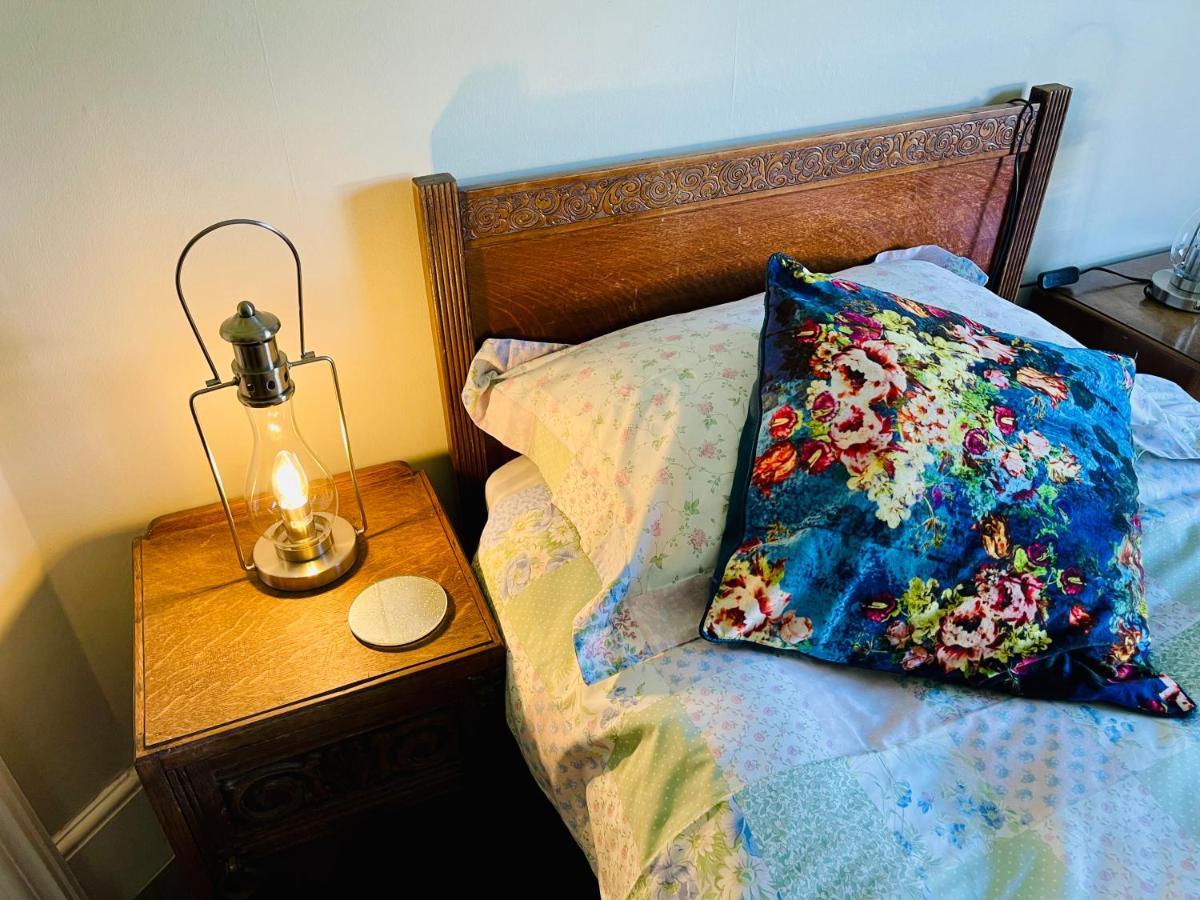 Beautiful Private 2 Bedroom Suite In Mansion Home With Free Parking Brighton Exterior foto